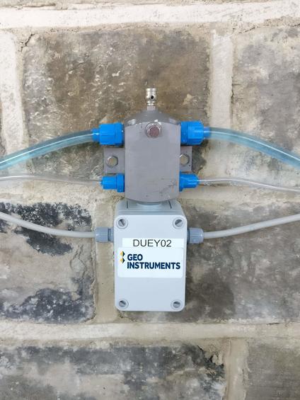 Cellule de nivellement hydrostatique